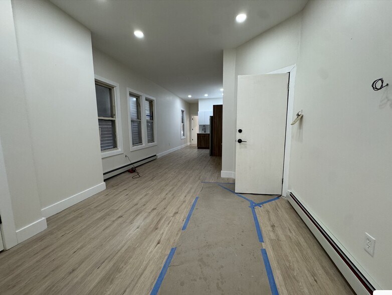 184 Virginia Ave 1R - 186 Virginia Ave