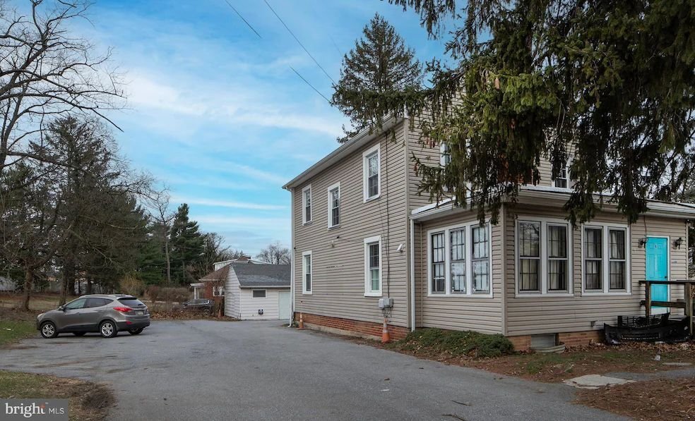Building Photo - 4229 Elmerton Ave