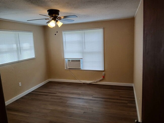 Building Photo - 4156 TX-14