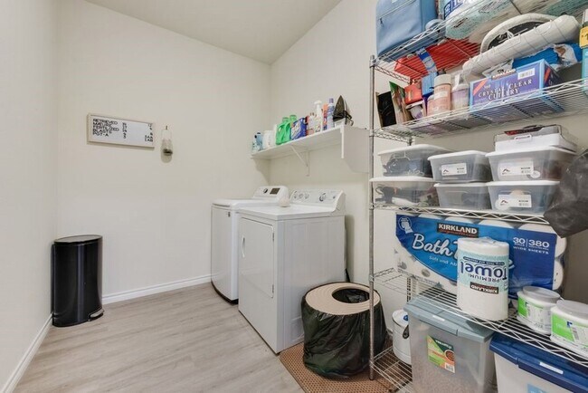 Building Photo - 313 Citrus Dr