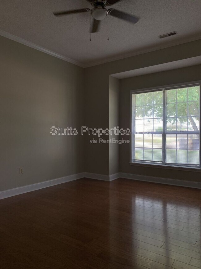 Building Photo - 97 N Bailey Springs Dr