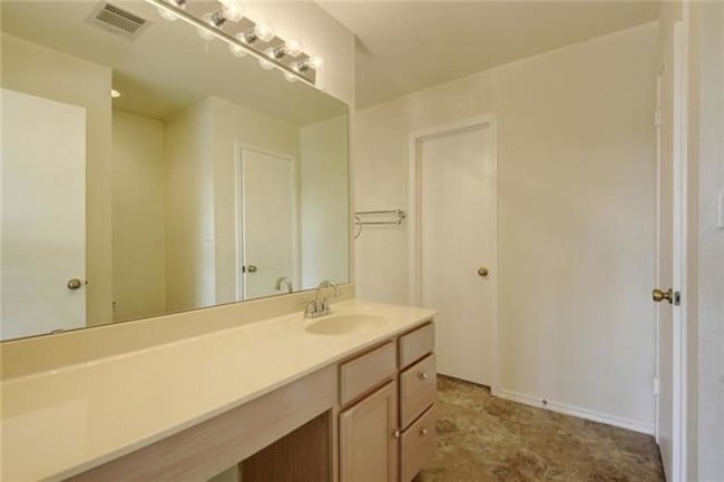 Building Photo - 4500 Tiny Seed Cove