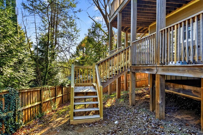 Building Photo - Asheville Rental-Beverly Hills Area