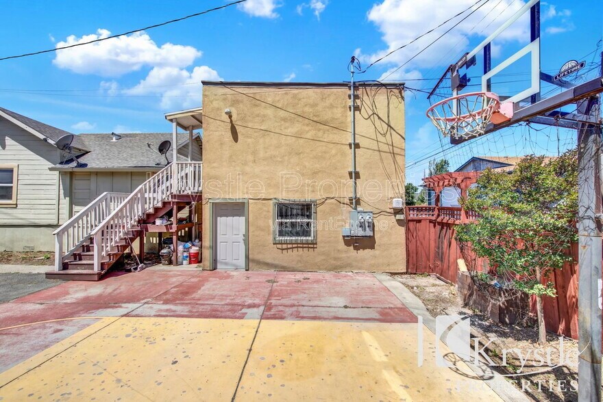 Building Photo - 132 Tennessee St