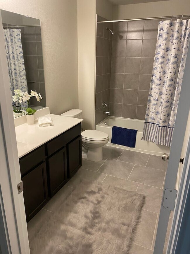 Building Photo - 1011 Bayou Meadow Dr