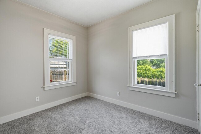 Building Photo - 14601 San Juan Dr