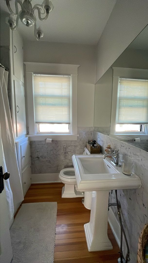 Building Photo - West Highlands 2 Bedroom Duplex with 2 Car...