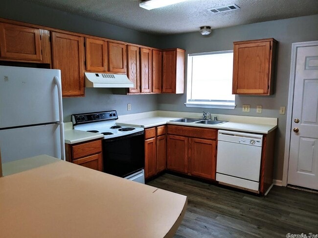 Building Photo - 2405 Washington Ave