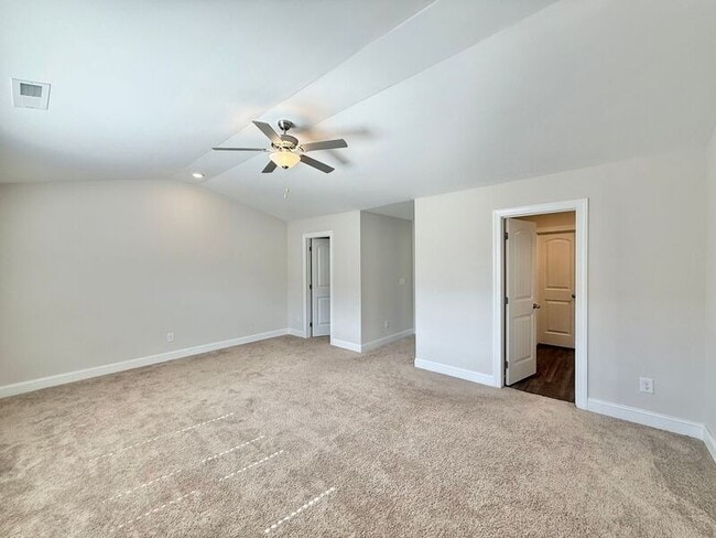 Building Photo - 6924 Thalweg Dr