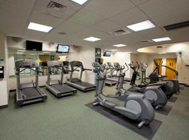 Building Photo - 44 Washington St