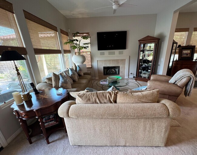 Building Photo - 6 Loch Ness Lake Ct