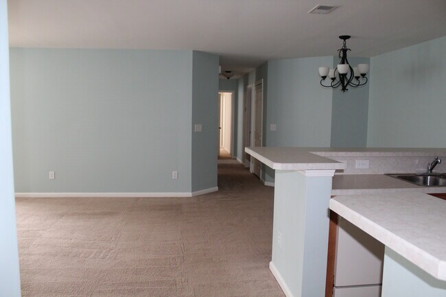 Building Photo - 4648 Fringetree Dr
