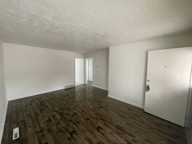 Building Photo - 1154-1156 Brooklyn Ave