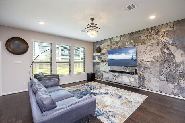 Building Photo - 7702 Kenora Wy