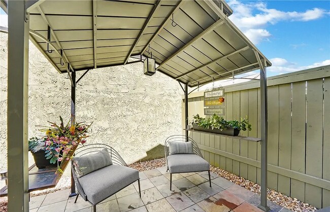 Building Photo - Nestled within the tranquil Creekside Vill...