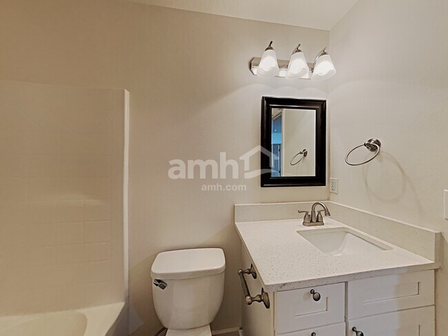 Building Photo - 4454 N Longabaugh Way