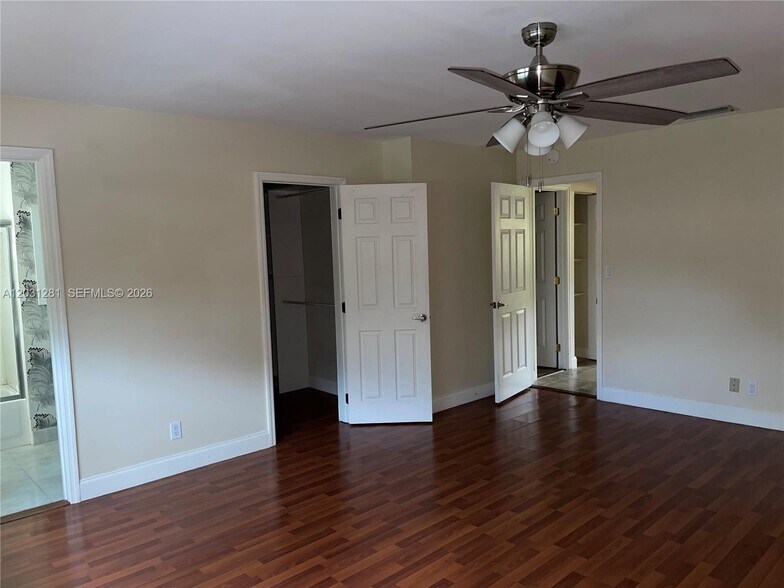Building Photo - 7175 Nova Dr