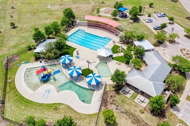 Building Photo - 1813 Mazarro Dr