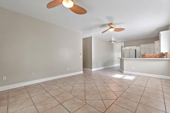 Building Photo - Updated Home in Tampa Heights