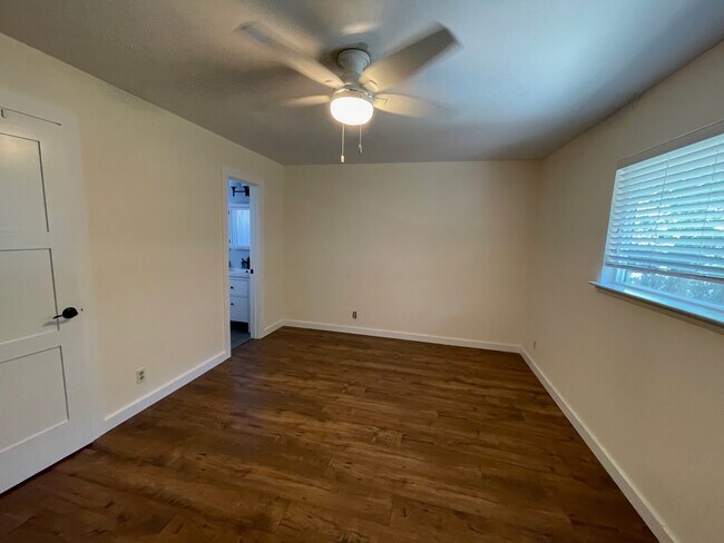 Building Photo - 11505 Murcia Dr