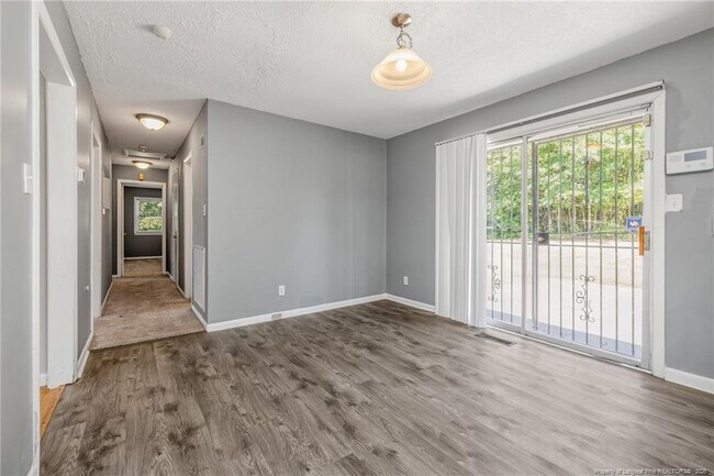 Building Photo - 7401 Paxton Dr