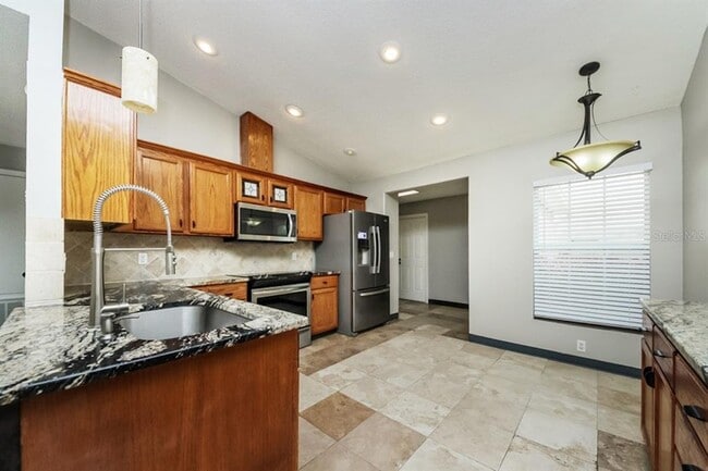 Building Photo - 637 Regency Way