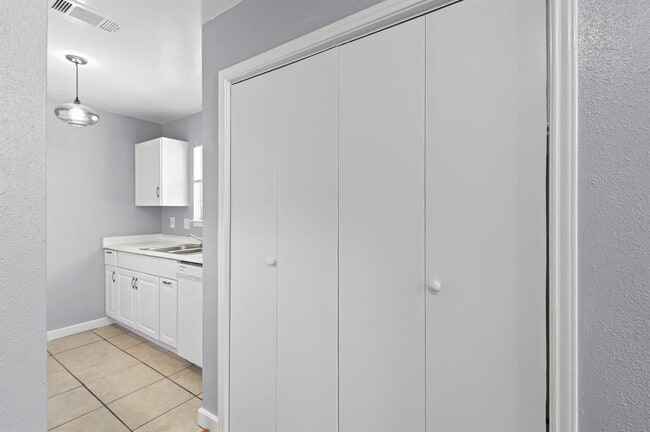 Building Photo - 7617 Meador Ave