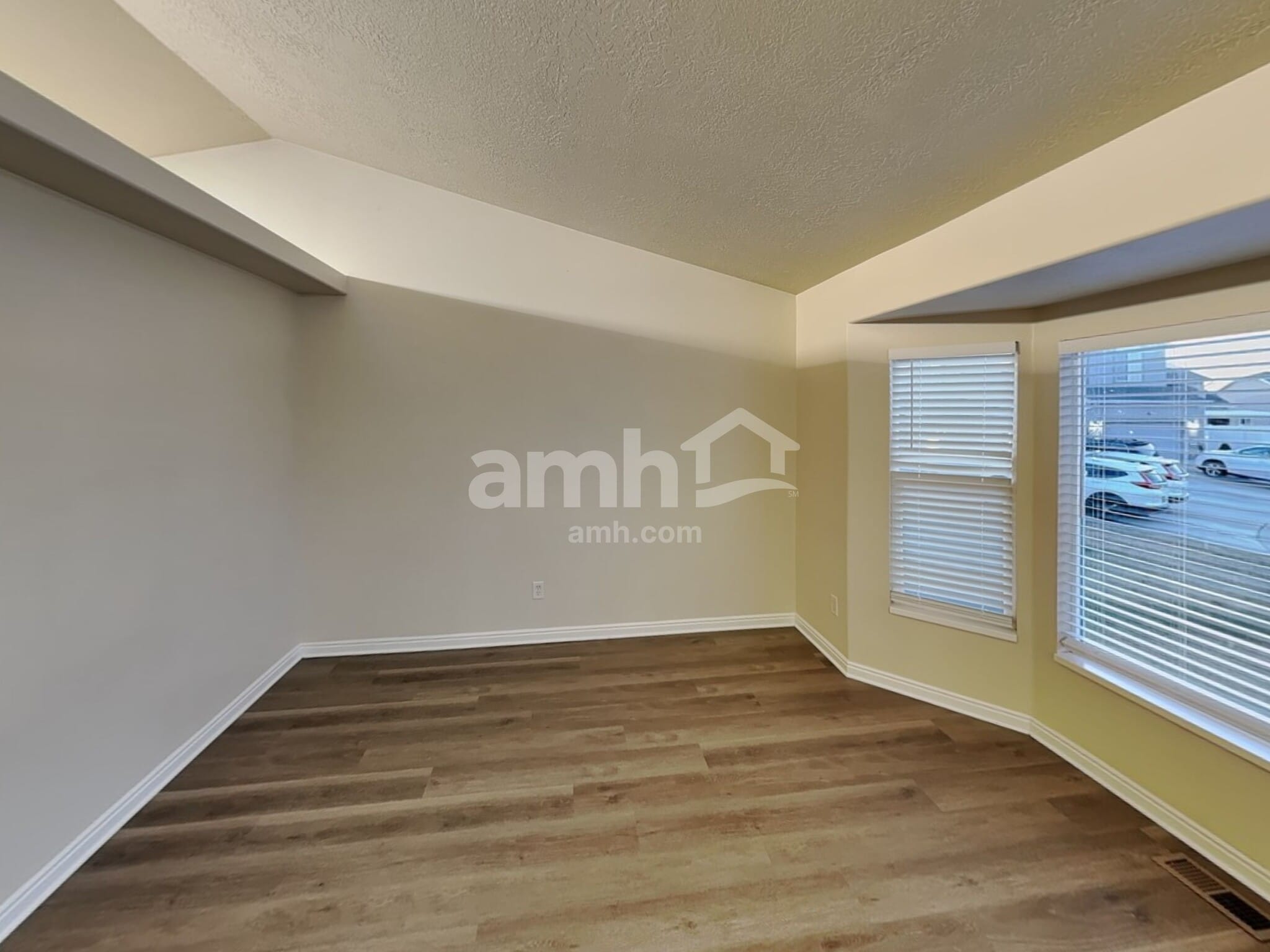 Building Photo - 3259 S Calkary Cir