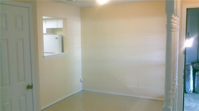 Building Photo - 9410 Quail Meadow Dr
