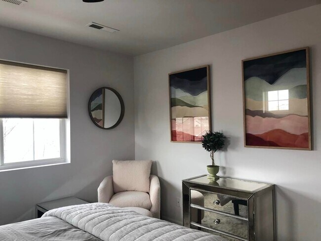 Building Photo - 3505 Fallon St