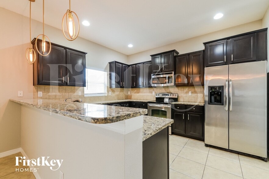 Building Photo - 534 Vista Ridge Dr