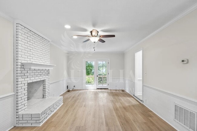 Building Photo - 623 Elmwood Ct