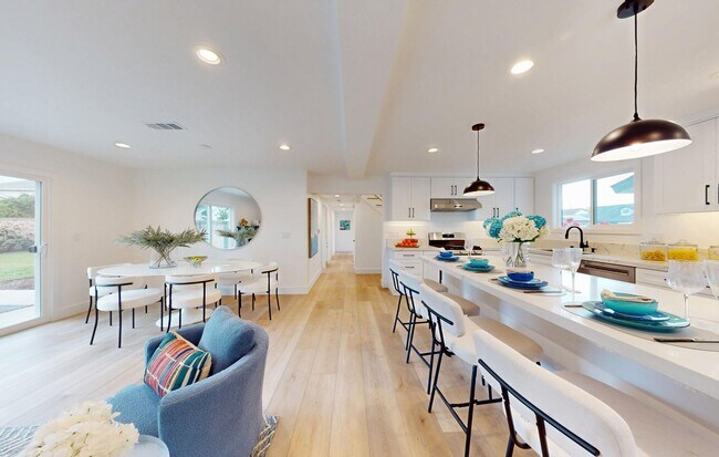 Building Photo - Single House Fountain Valley