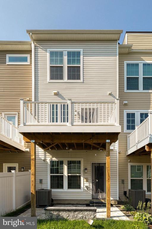 Building Photo - 2581 Debert Cir