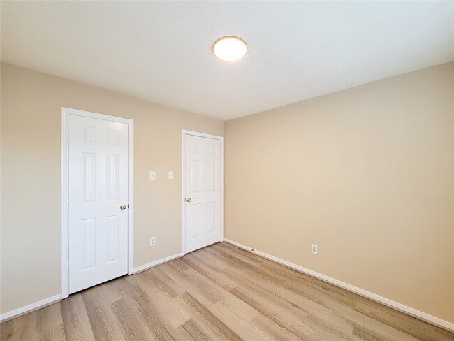 Building Photo - 4626 Jaymar Dr