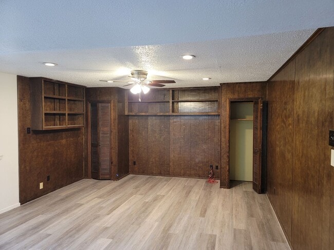 Building Photo - 2902 Echo Ct