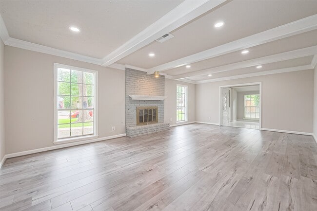 Building Photo - 10815 Creektree Dr