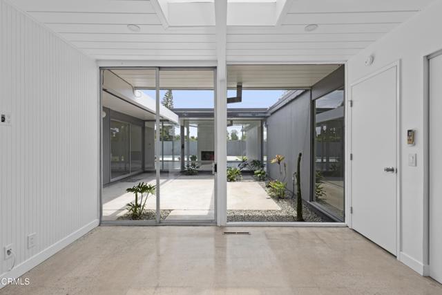 Building Photo - 3832 E Casselle Ave