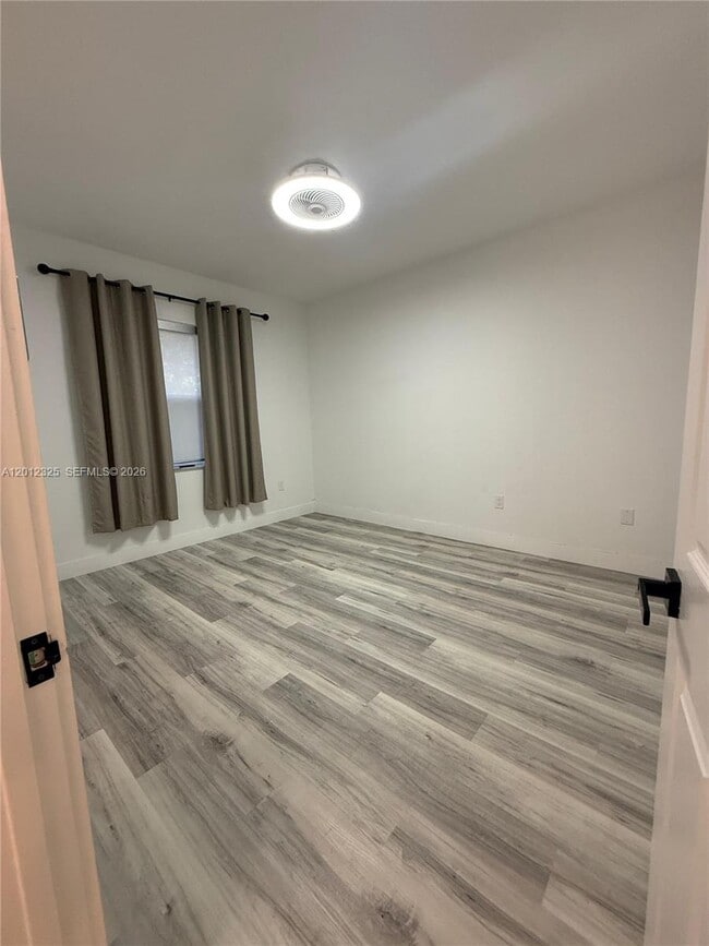 Building Photo - 721 NW 170th Terrace