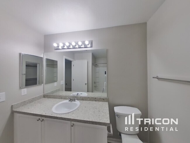 Building Photo - 9164 Obtainable Ct