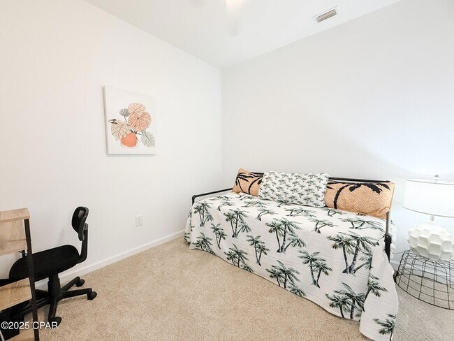 Building Photo - 8734 Sand dollar Dr