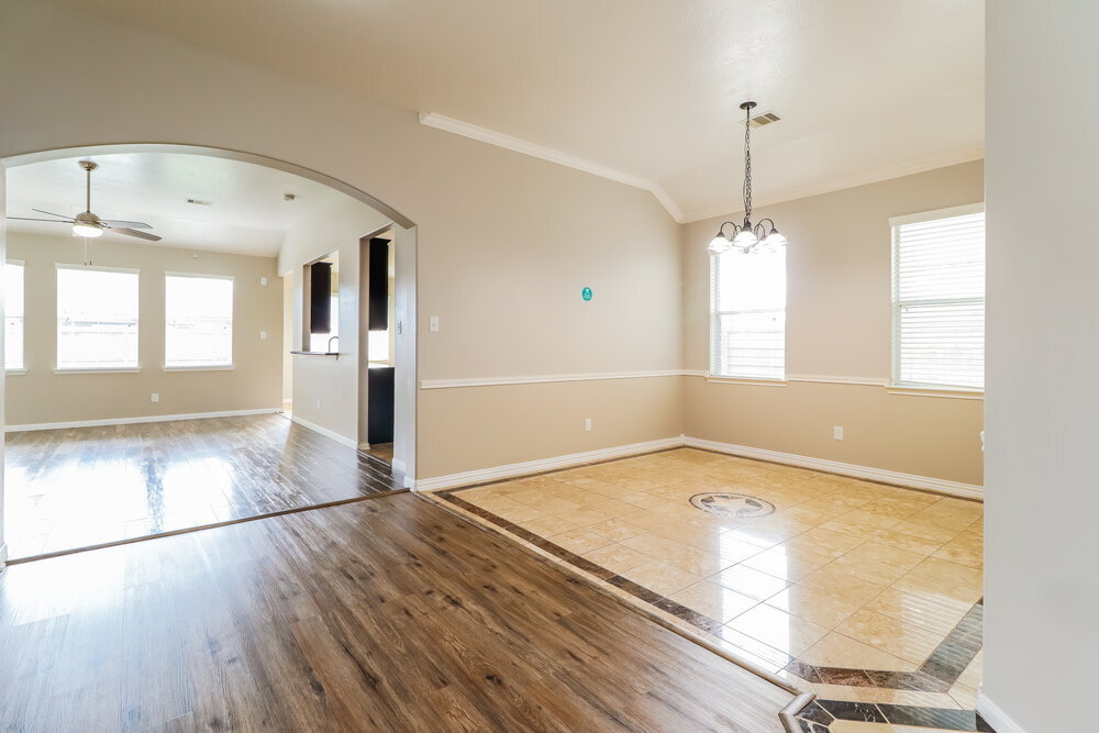 Building Photo - 2548 Blue Heron Cir