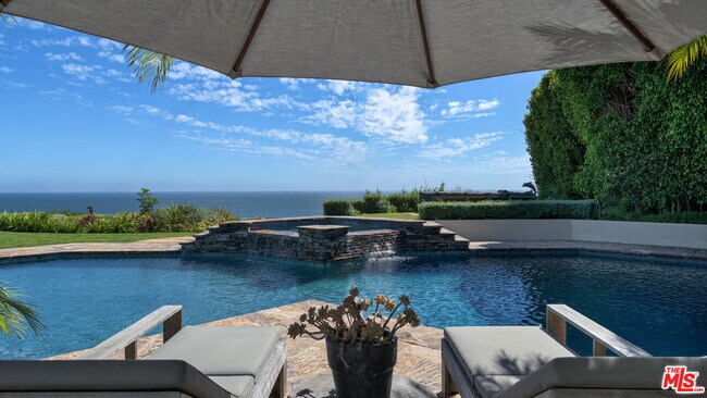 Building Photo - 29020 Cliffside Dr