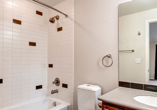 Building Photo - 1 bed 1.5 bath Stand Alone Townhome. Move-In Anytime Between March 15 - May 1st.