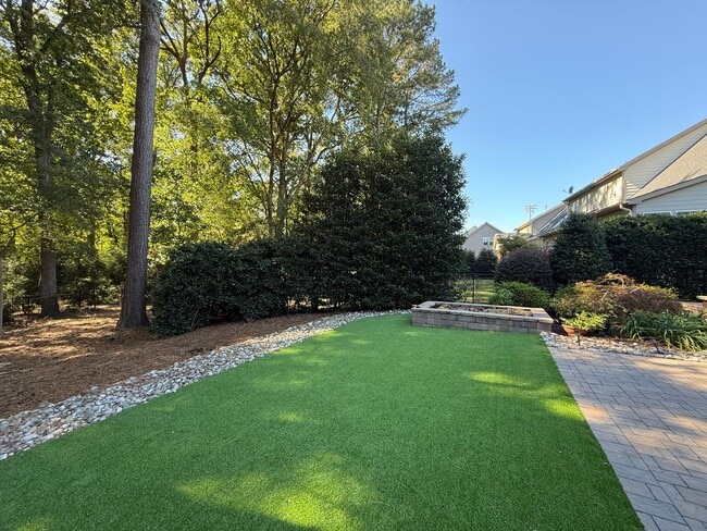 Building Photo - Luxurious 4BD, 3.5BA North Raleigh Home wi...