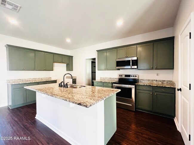 Building Photo - 18044 Terraceside Dr