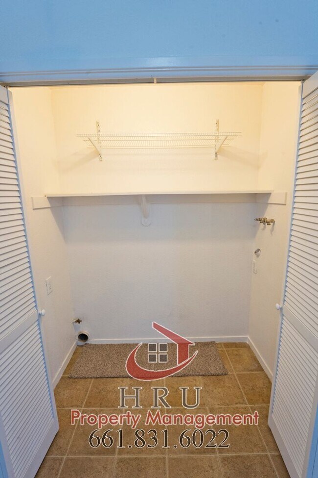 Building Photo - SW- condo 2bed-1.bath