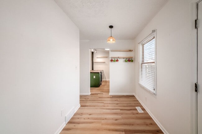 Building Photo - Fully Renovated Reynoldsburg Home