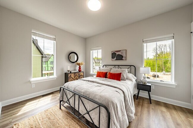 Building Photo - 182 Excelsior Ave