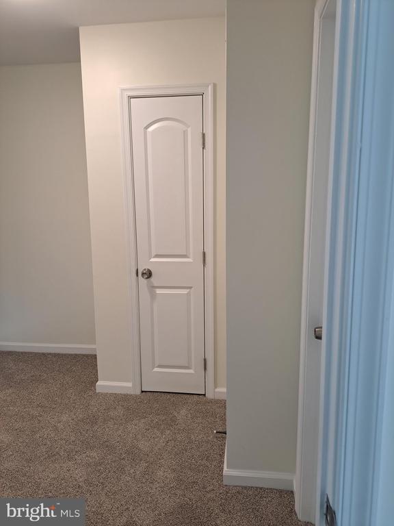 Building Photo - 3712 Clarendon Ave